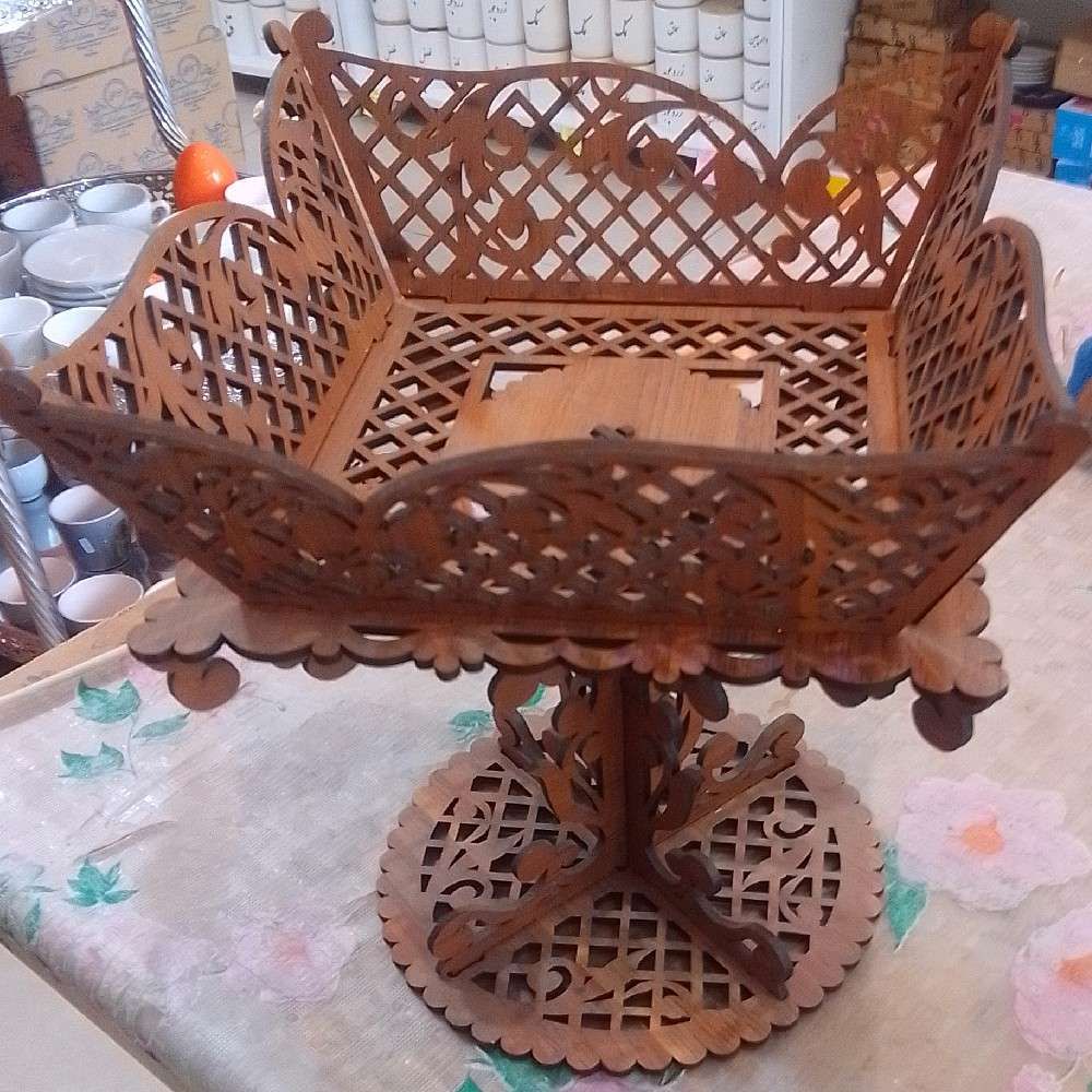شکلات خوری پایه دار چوبی 203093